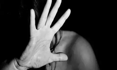 Mumbai man booked for rape and blackmail of woman