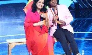 Gaurav More shakes a leg with Moushumi Chatterjee in ‘Rimjhim Gire Sawan’