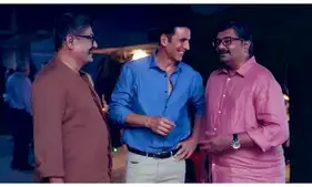 Akshay Kumar looks back at his Bloody 10 childhood group: Humne danga macha ke rakha