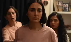 12-minute Cannes ovation for Iranian film that earned its maker 8-year jail term