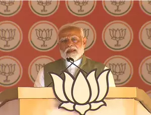 Timid Congress was afraid to even take Dalai Lamas name, says PM Modi at Mandi rally