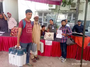 All arrangements in place for voting in J&Ks Anantnag-Rajouri constituency: CEO All arrangements in place for voting in J&Ks Anantnag-Rajouri constituency: CEO