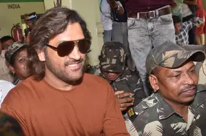 Lok Sabha Elections 2024: Dhoni, Gambhir, Kapil Dev cast their vote in Phase 6