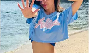 Mouni Roy enjoys beach time and shares pictures from her vacation
