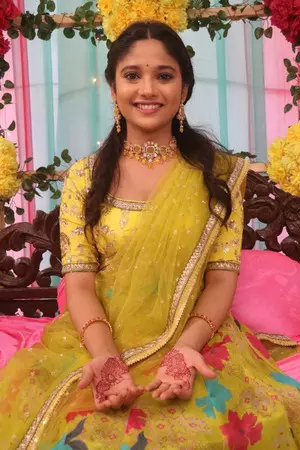 How Sanika Amit embraced traditional bridal beauty rituals for ‘Mangal Lakshmi’ How Sanika Amit embraced traditional bridal beauty rituals for ‘Mangal Lakshmi’