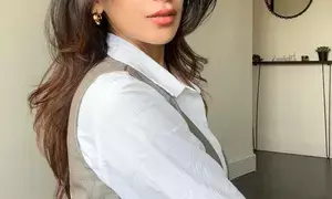 Parul Gulati plays aspiring actress who leverages social media in ‘Blue Tick’