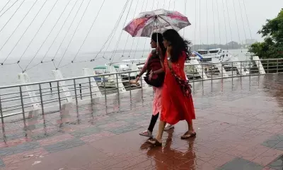 4 killed as rains lash Kerala, cause havoc in state