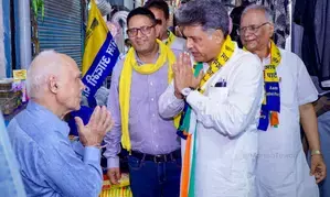 No one better qualified to represent Chandigarh than Manish Tewari, says Sibal