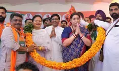 Congress loves enemy country Pakistan, Smriti Irani sharpens attack in Punjab rally