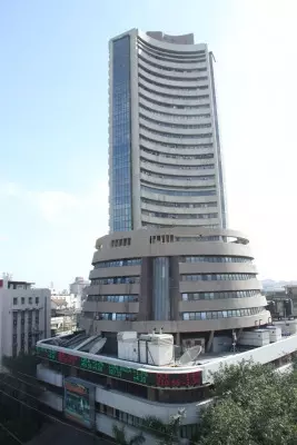 Sensex, Nifty trade lower on negative global cues Sensex, Nifty trade lower on negative global cues