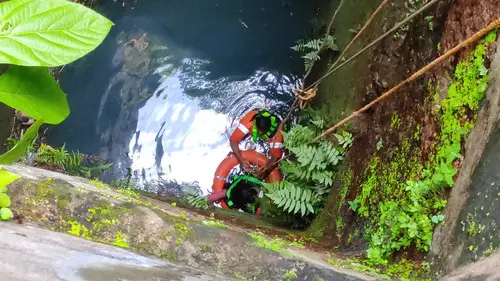 3 fall into well in J&Ks Budgam, rescue operations on