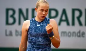 French Open: Andreeva dispatches Azarenka to enter third round