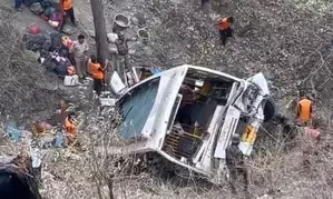 J&K: 6 officials suspended for negligence of duty in Akhnoor road accident