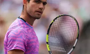 Alcaraz pushes through for second week at Roland Garros