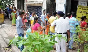 Bengal records 28.30 pc polling, over 1400 complaints filed