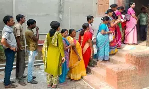 Amid violence, Bengal sees 45.07 pc voter turnout