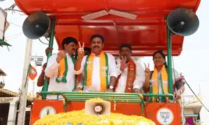 Exit Polls put BJP ahead in Ktaka with reduced seat count; Congress to make gains