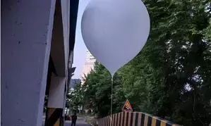 N.Korea sends 600 trash-carrying balloons to S.Korea: Seouls military (2nd Ld)