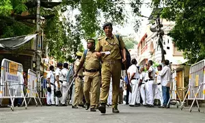 Battleground Bengal: Trinamool takes early lead on 23 seats, BJP follows with 9