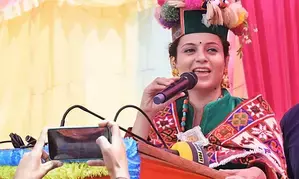 Bollywoods queen Kangana secures significant lead in Mandi seat