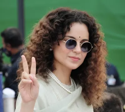 Kangana Ranaut races ahead of Congs Vikramadtiya Singh in Mandi Kangana Ranaut races ahead of Congs Vikramadtiya Singh in Mandi