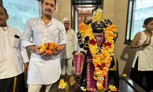 Vineet Chaudhary shares his peaceful experience as he visits Mumbais Shani temple