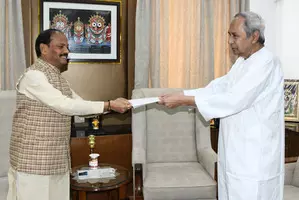 Naveen Patnaik resigns as Odisha CM Naveen Patnaik resigns as Odisha CM