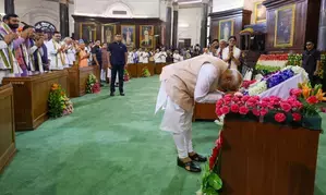 Narendra Modi elected as leader of NDA Parliamentary party, felicitated by allies