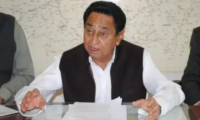 Kamal Nath meets Sonia Gandhi in Delhi