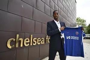 Chelsea sign defender Tosin Adarabioyo on a four-year deal from Fulham