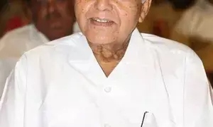 Rajamouli seeks Bharat Ratna for Ramoji Rao; Rajinikanth, others also mourn media barons death