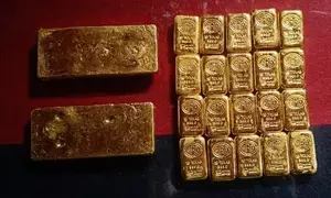 BSF seizes 4.433 kg gold worth Rs 3.24 crore at India-Bangladesh border