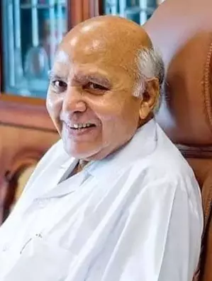 Ramoji Rao was an institution in himself: Venkaiah Naidu Ramoji Rao was an institution in himself: Venkaiah Naidu