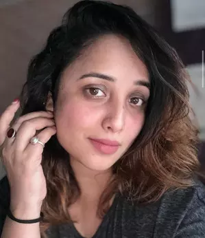Rani Chatterjee flaunts her badhiya wala chehra in no-makeup selfies