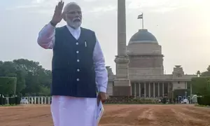 Narendra Modi to take oath as Prime Minister at 7.15 pm today