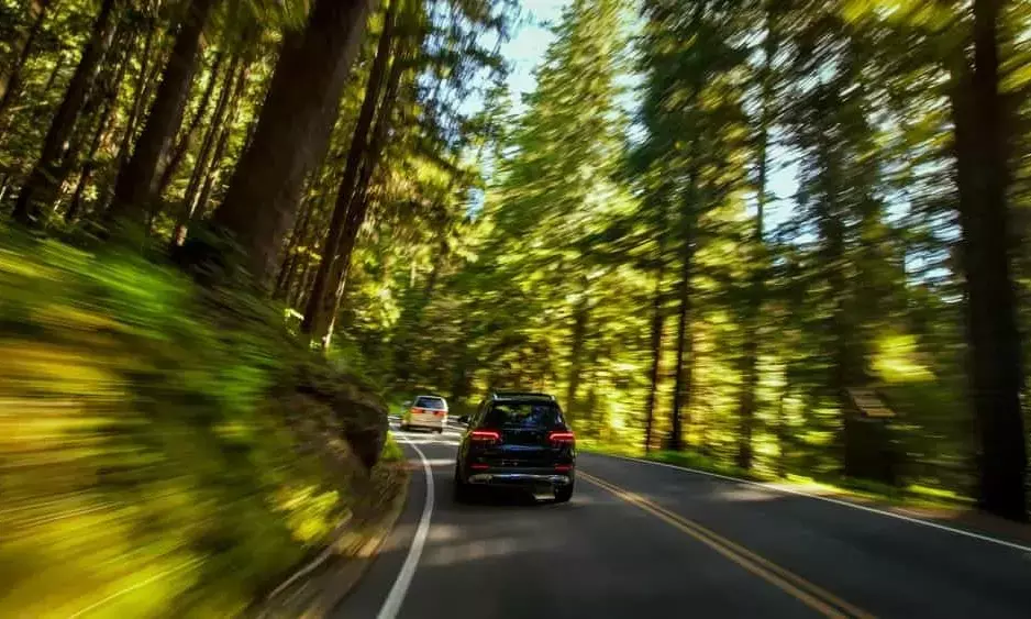 Essential Tips for Safe and Enjoyable Driving in the Hills