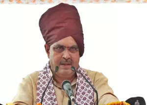 Raj CM unveils late Kirori Singh Bainslas statue, announces educational institute in his name