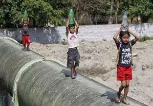 SC disposes of Delhi govts plea seeking additional supply of water