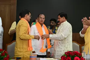 MP: Ex-Cong MLA Kamlesh Shah to contest Assembly bypoll on BJP ticket