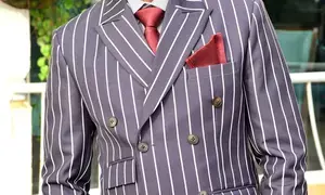 Nawaz shows up in formal attire to promote Rautu Ka Raaz in Juhu