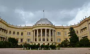 Bengal Governor seeks immediate replacement of police staff posted at Raj Bhavan