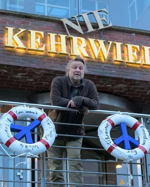 Save yourself: Anti-Trump art action at US consulate on birthday