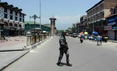 Eid eve shopping subdued, but festivities on in Kashmir