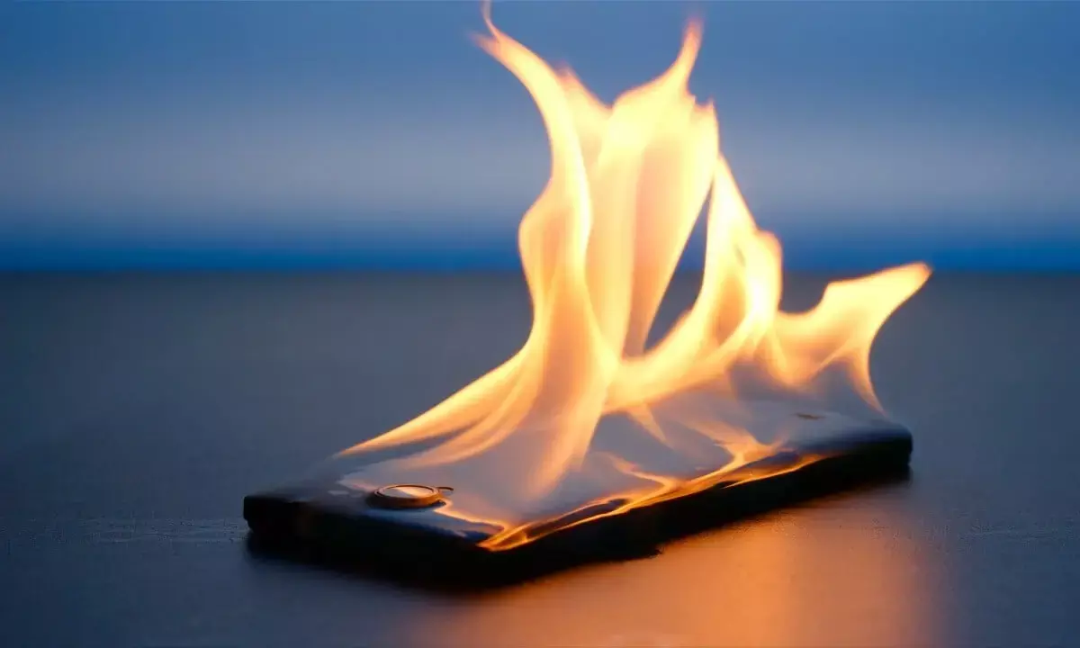 5 Warning Signs Your Smartphone Could Catch Fire or Explode