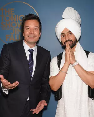Jimmy Fallon says ‘Sat Sri Akal’ as Diljit Dosanjh teaches him Punjabi Jimmy Fallon says ‘Sat Sri Akal’ as Diljit Dosanjh teaches him Punjabi