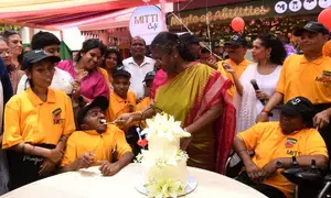 President Murmu turns 66, celebrates birthday with MITTI cafes staff