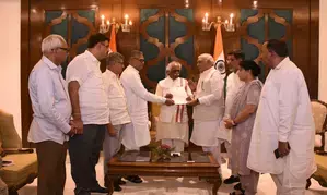 Dissolve Haryana Assembly as govt in minority, Congress urges Governor