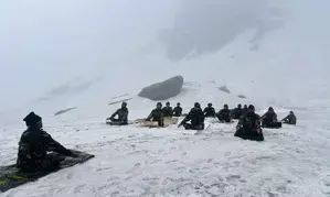 Armys Trishakti corps performs Yoga on mountains near India-China border