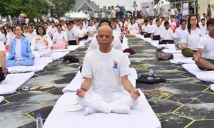 Matter of pride that whole world is adapting yoga: Himachal Governor