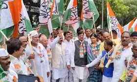 Bihar Cong stages protest over NEET irregularities, demands CBI probe